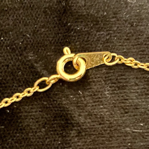 ๐ 4 for $20๐ Vintage Gold-tone Leaf Pendant With Chain - Picture 3 of 3